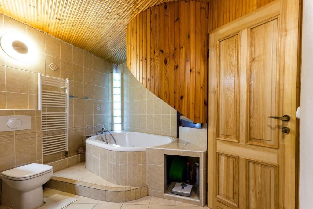 Rooftop 180M2 Loft With Private Sauna, Bratislava Ngoại thất bức ảnh