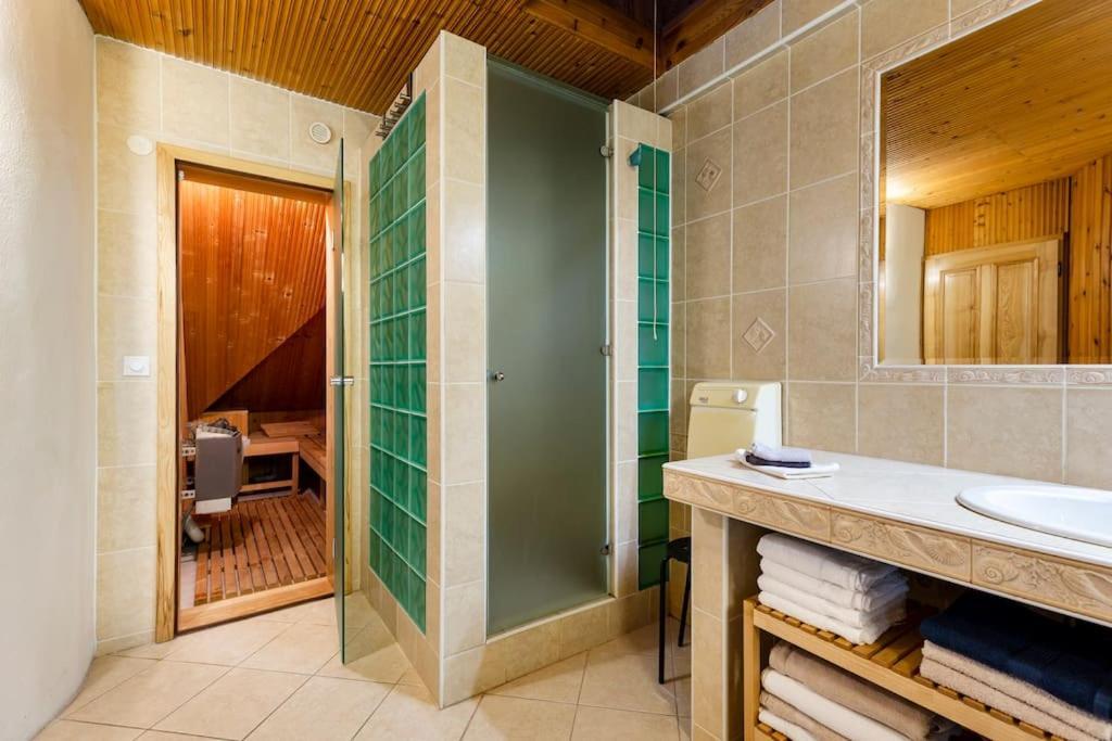 Rooftop 180M2 Loft With Private Sauna, Bratislava Ngoại thất bức ảnh